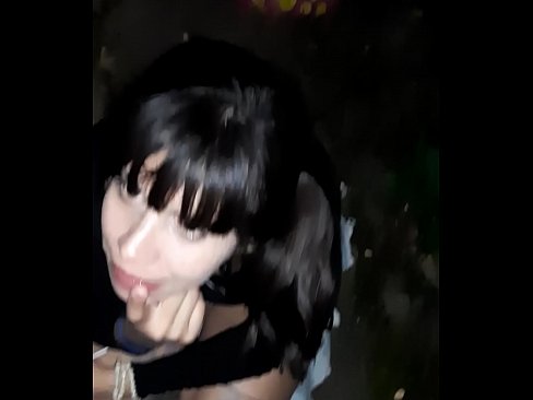 ❤️ Na ulici zduřelý penis výměnou za bonbóny ❤️ Kvalitní sex u nás ❌❤