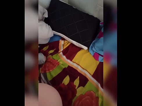 ❤️ Moje spolubydlící zůstává doma sama, protože její manžel jede na dovolenou a já využívám příležitosti, abych ji ošukal a naplnil jí prdelku mlékem. ❤️ Kvalitní sex u nás ❌❤